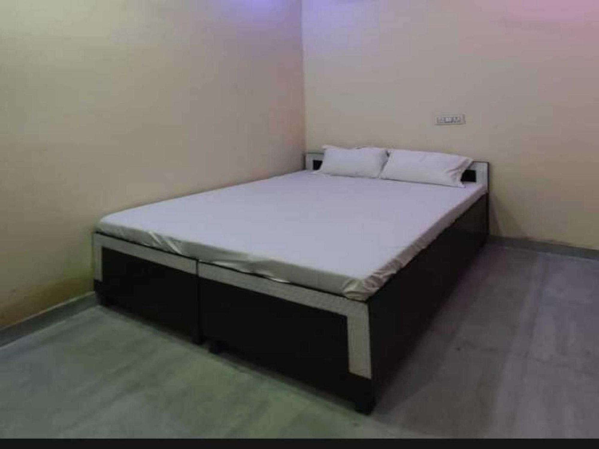 Hotel O G Hotel Happy Home Alīgarh Eksteriør billede